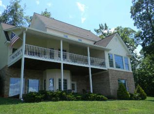 1730 Russell Ridge Dr, Hiawassee, GA 30546