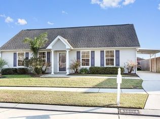 5905 Three Oaks Ct, Marrero, LA 70072