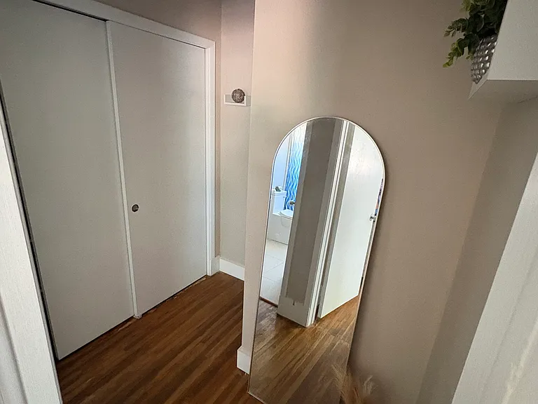 East Dr — Photo 6
