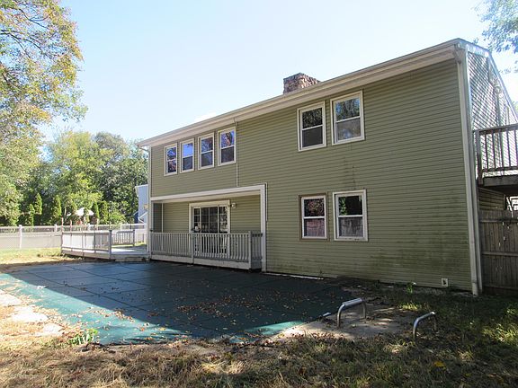 4th image of 735 McCormick Dr