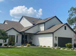 12305 Harbour Point, Fort Wayne, IN 46845