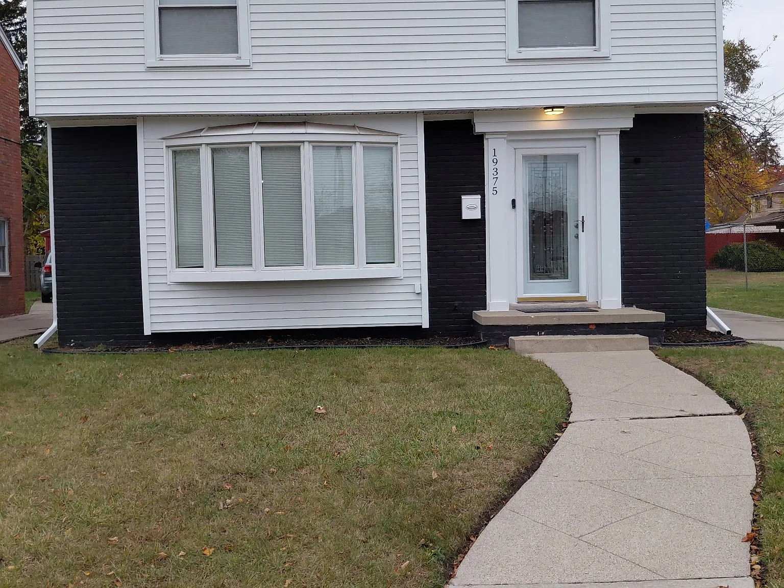 3 bed, 2.5 bath, 1488 sqft, $2,200 — Photo 1