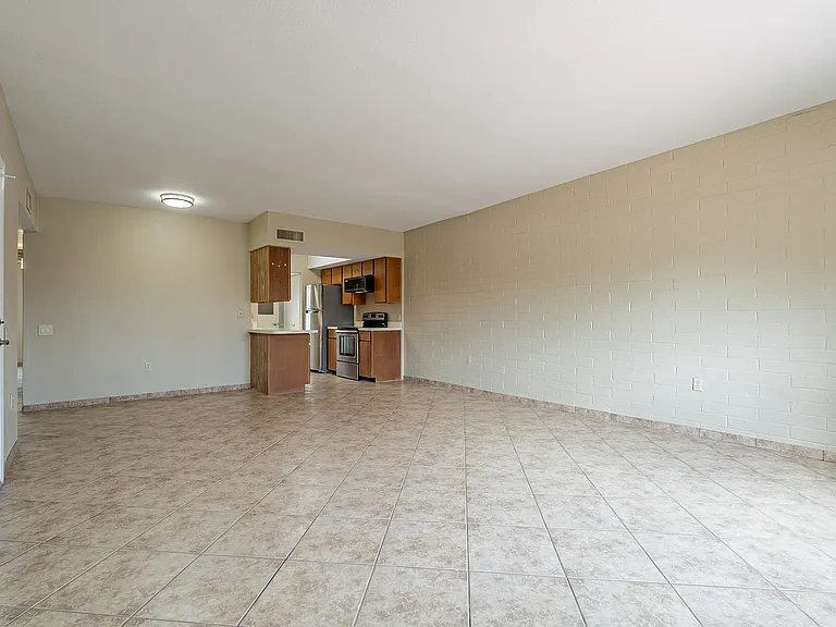 1430 W Camino Lucientes — Photo 5