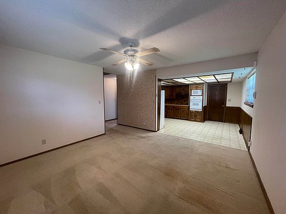 4th image of 333 N Glenwood Dr