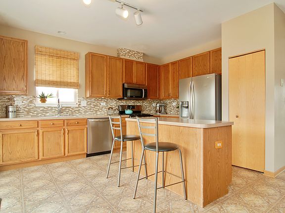 5th image of 2416 Hanbury Ln