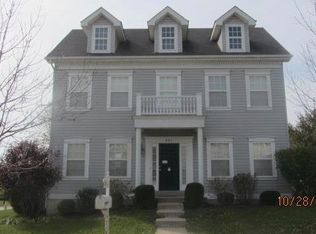 301 Hawks View Dr, O'Fallon, MO 63368