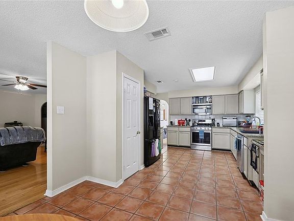 3rd image of 3625 Meadow Lake Dr W