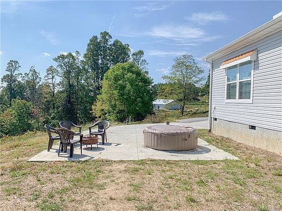 3rd image of 55 Mountain Shadow Ln
