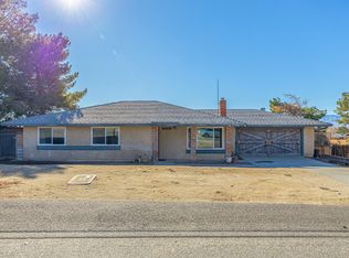 17334 Queensglen Ave, Lake Los Angeles, CA 93591