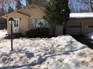 904/908 10th St W #1/2, Altoona, WI 54720
