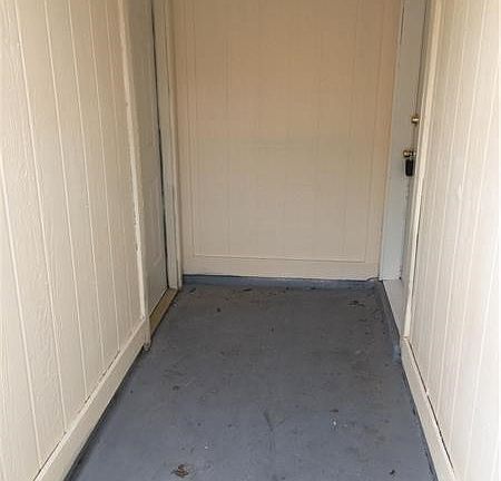 2nd image of 2306 Maverick St