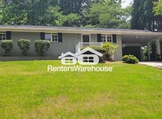 2506 N Bryan Cir, East Pt, GA 30344