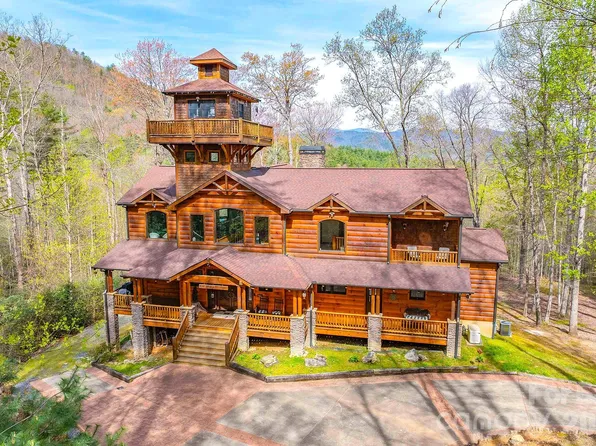 716 Pepper Vine Cir, Brevard, NC 28712