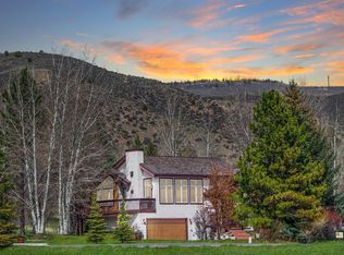 210 June Creek Rd #W, Edwards, CO 81632