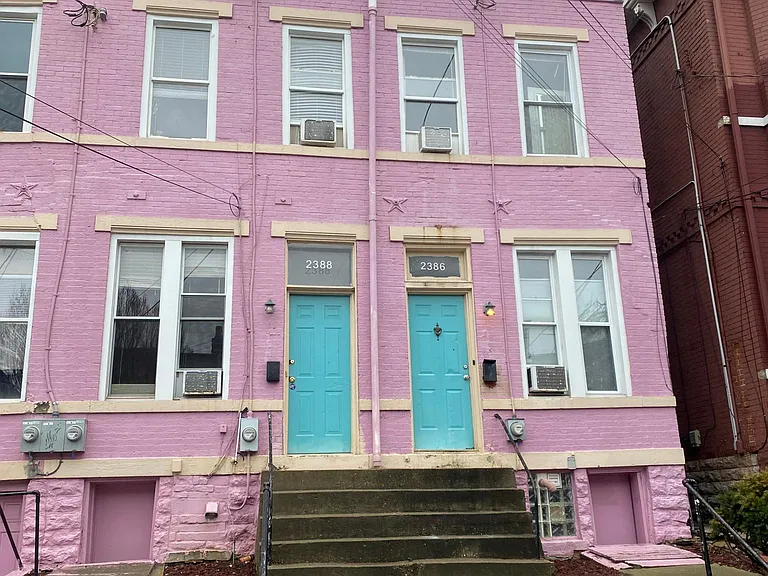 2386 Wheeler St — Photo 1