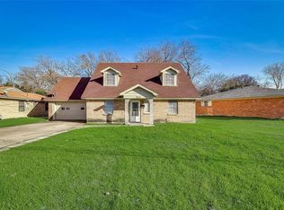 2648 Bruton Springs Dr, Dallas, TX 75227