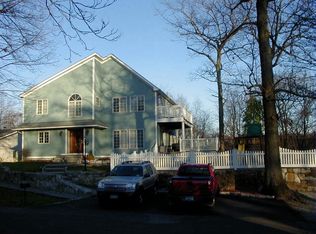 141 Oak Ridge Rd, Pleasantville, NY 10570