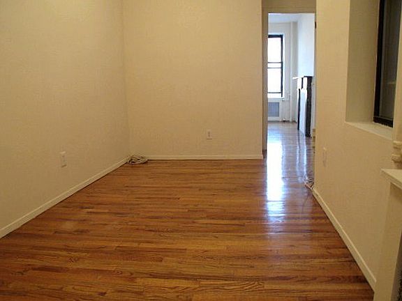 4th image of 91 Bedford St #4