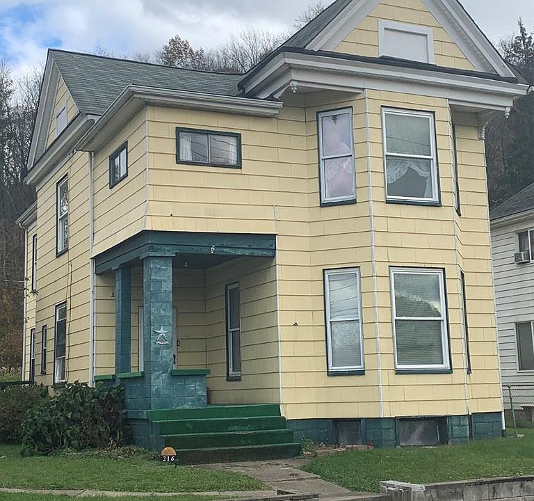 1st image of 216 Marshall St