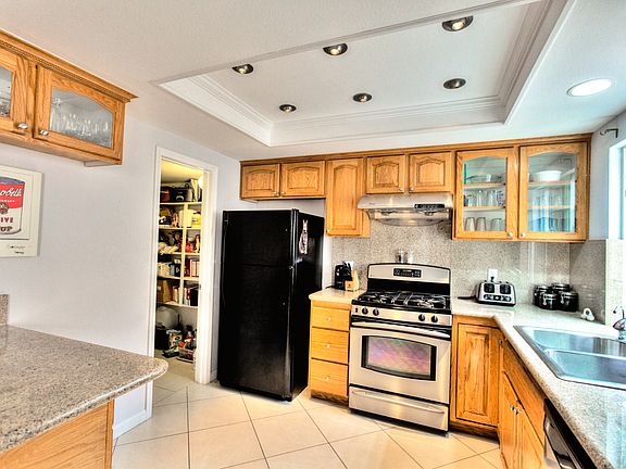 4th image of 14880 Brownstone Ln