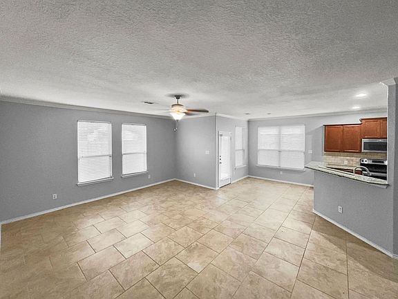 5th image of 525 Saddlehorn Way