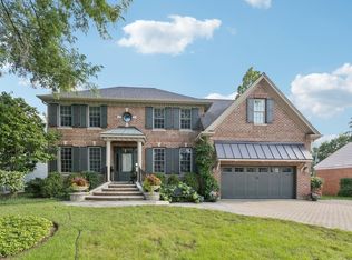 941 Burton Ter, Glenview, IL 60025