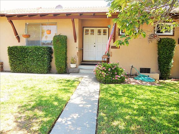 3rd image of 10838 Arleta Ave