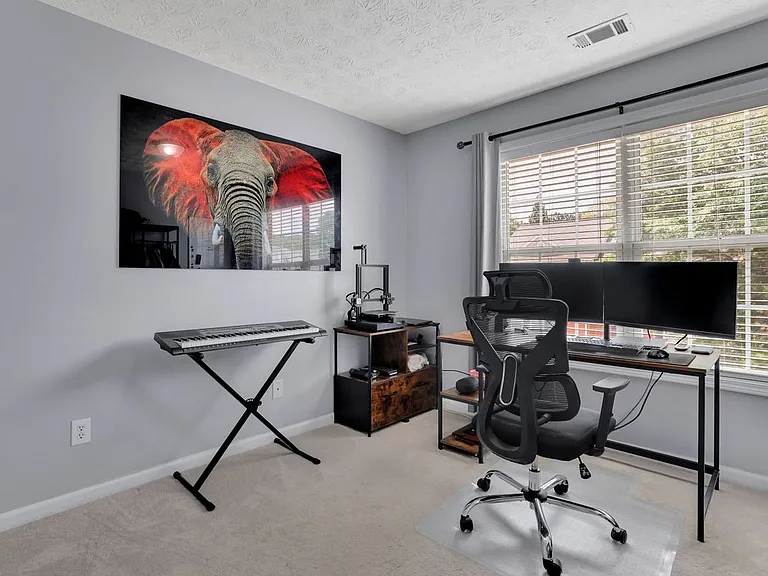 541 Lantern Wood Dr — Photo 25