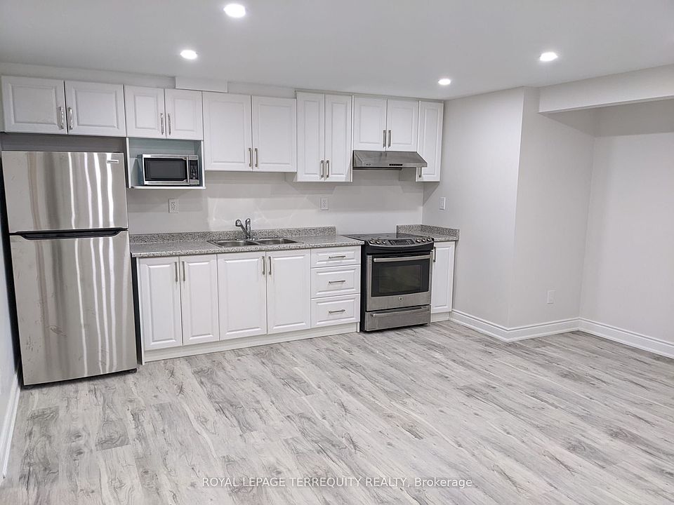 1st image of 11 Stedford Cres