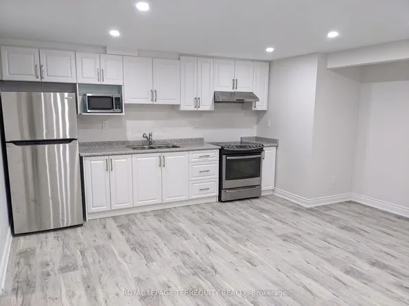 11 Stedford Cres, Brampton, ON L7A 4P6