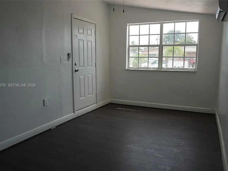 12455 SW 185th Ter #1 — Photo 8
