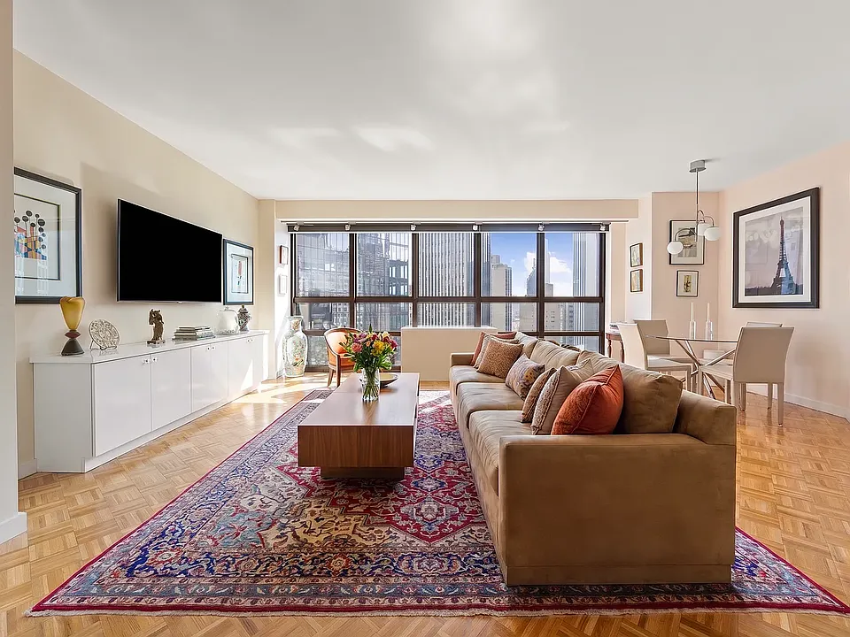 146 W 57th St #39C