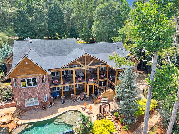 3rd image of 139 Lake Pines Cir