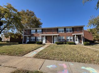7417 Burcke Dr #7421, Hazelwood, MO 63042
