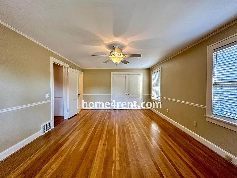 211 W 66th St — Photo 25