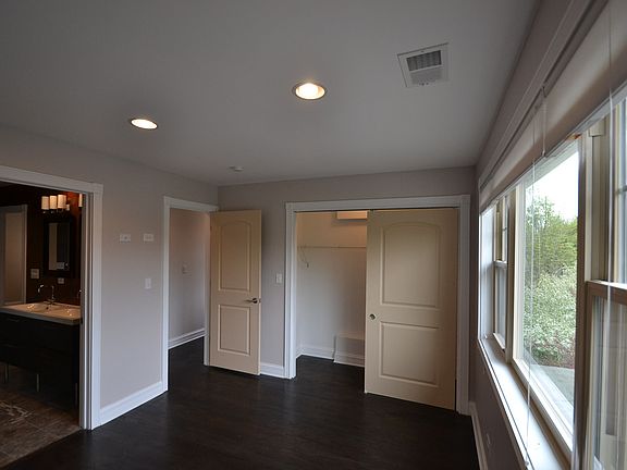 5th image of 3828 N Albany Ave #Ilch0772