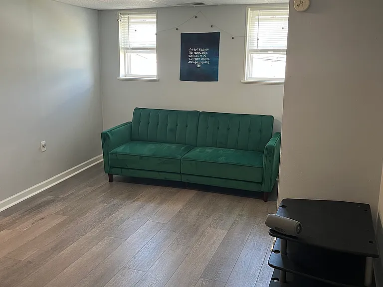 123 Maryland Ave #2 — Photo 9