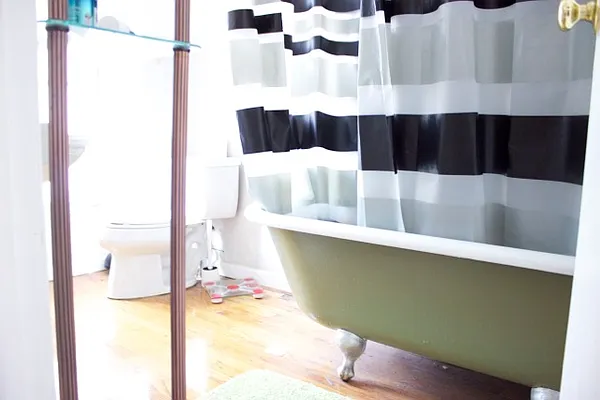 Rented by L.Nelson & Associates | media 22