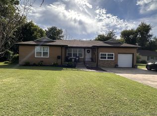 1615 Chickasaw Blvd, Ardmore, OK 73401