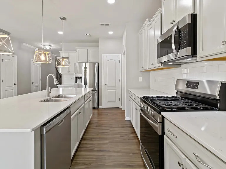 1016 Loggerhead Dr — Photo 12