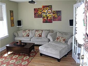 3rd image of 2249B Klemm St #11