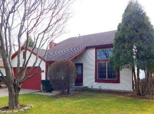 783 Concord Dr, Crystal Lake, IL 60014