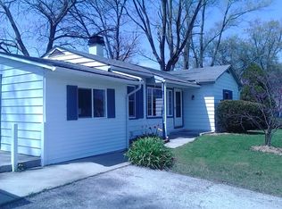 3717 Greenleaf Ave, Island Lake, IL 60042