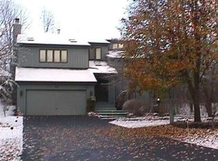 358 Thornbush Dr, Victor, NY 14564