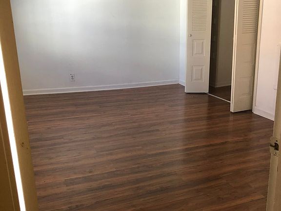 5th image of 2 S Main St Unit E