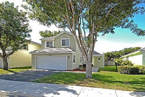 1st image of 2737 Pinewood Ct