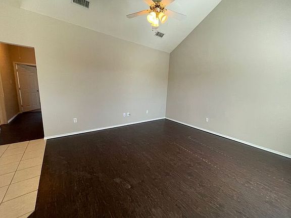 5th image of 130 Lindas Creek Ln