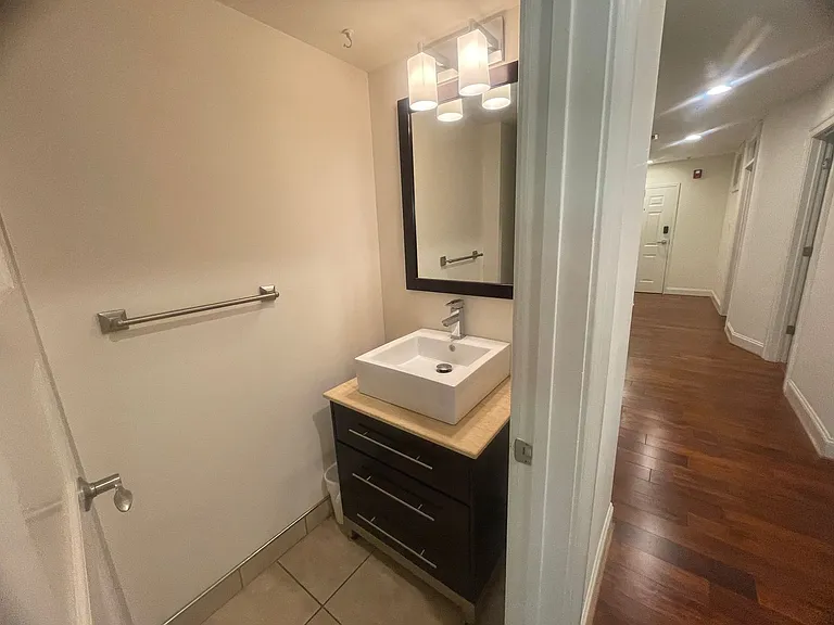 426 Granby St #2B — Photo 14