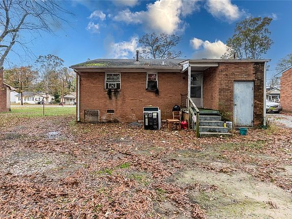 4th image of 1039 Elwood St