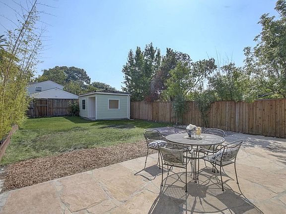 4th image of 620 Loma Verde Ave